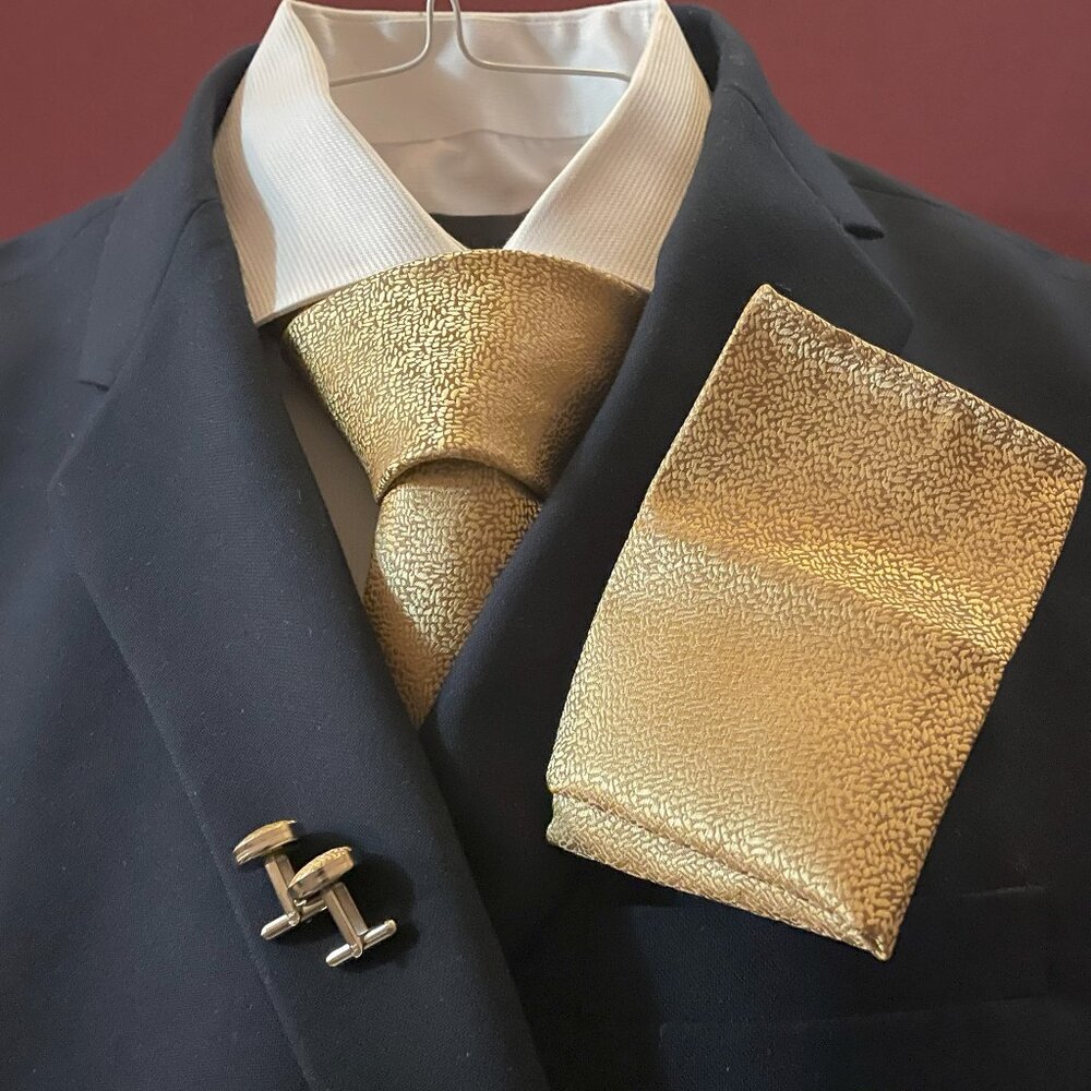 Antique Gold Necktie Set (with Hanky and Cufflinks)